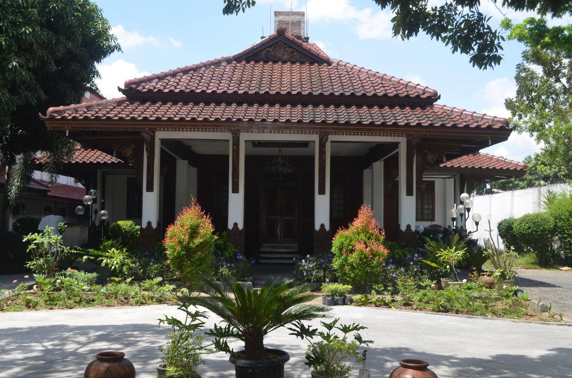 Sadinah Sahid Josodipuro Hotel Colomadu 外观 照片