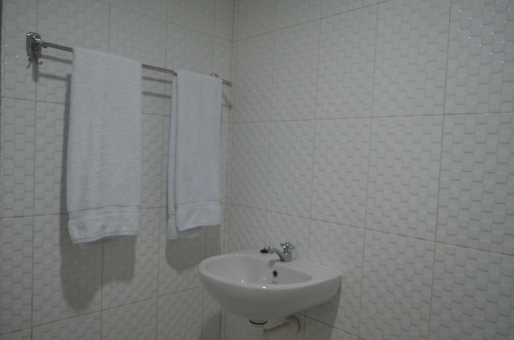 Sadinah Sahid Josodipuro Hotel Colomadu 外观 照片