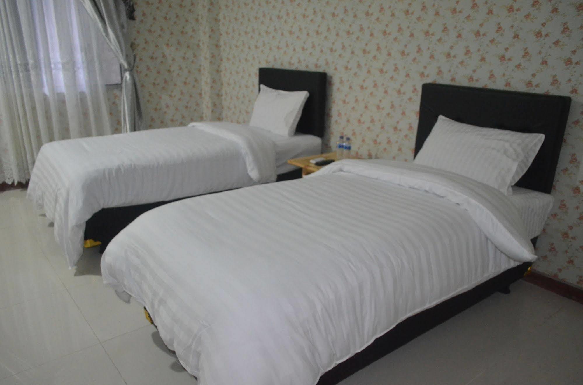 Sadinah Sahid Josodipuro Hotel Colomadu 外观 照片