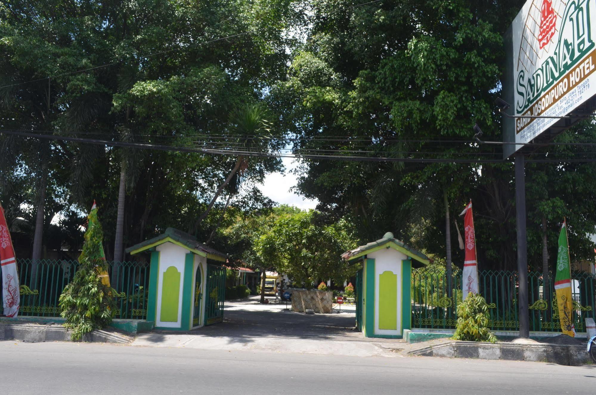 Sadinah Sahid Josodipuro Hotel Colomadu 外观 照片